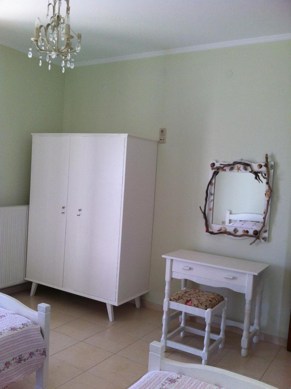 Eleni Apartments Ариллас Экстерьер фото